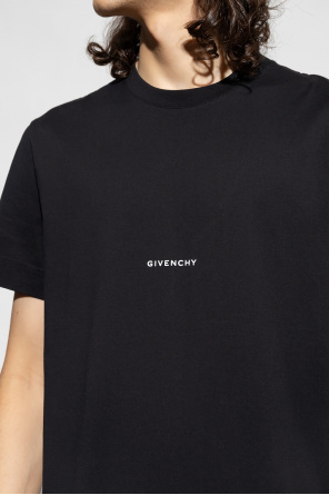 Black T Kanye West est arrive au defile Givenchy pour la New York Fashion Week avec les SchaferandweinerShops Italy shirt with logo Givenchy